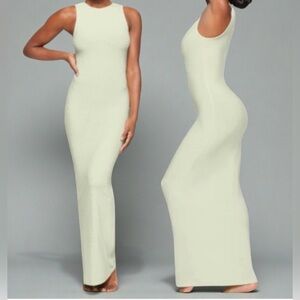 SKIMS Honey Dew Maxi